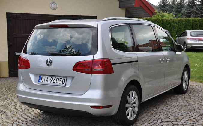 Volkswagen Sharan cena 43900 przebieg: 266000, rok produkcji 2010 z Tarnów małe 704